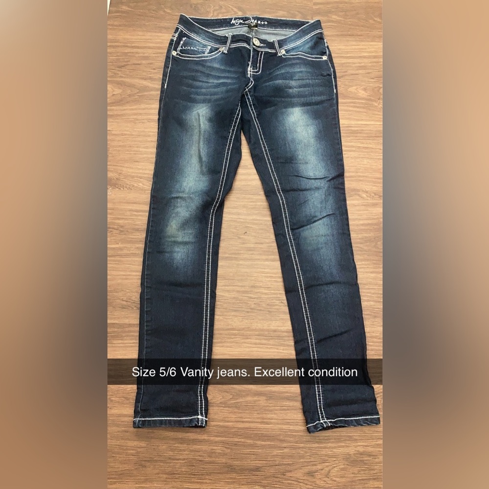 Womens Vanity Jeans size 5/6 regular.